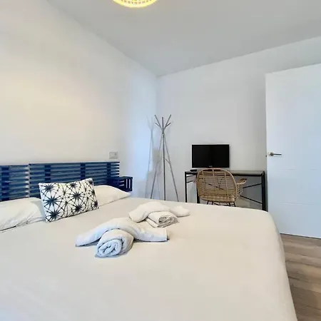 Pardines Apartment *