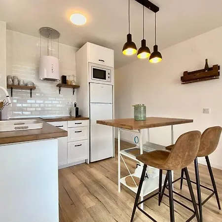 Pardines Apartment